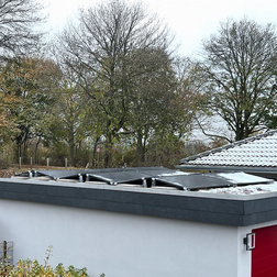 Photovoltaik auf einem Garagendach