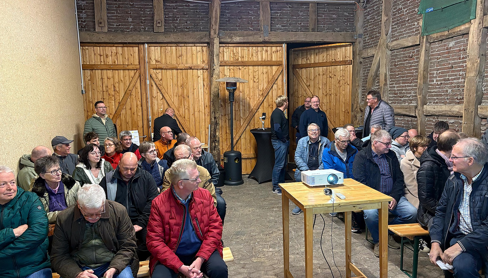 Foto vom Vortragsraum auf dem SUNPOWER-Hof