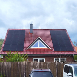 Dachfläche mit Photovoltaikanlage